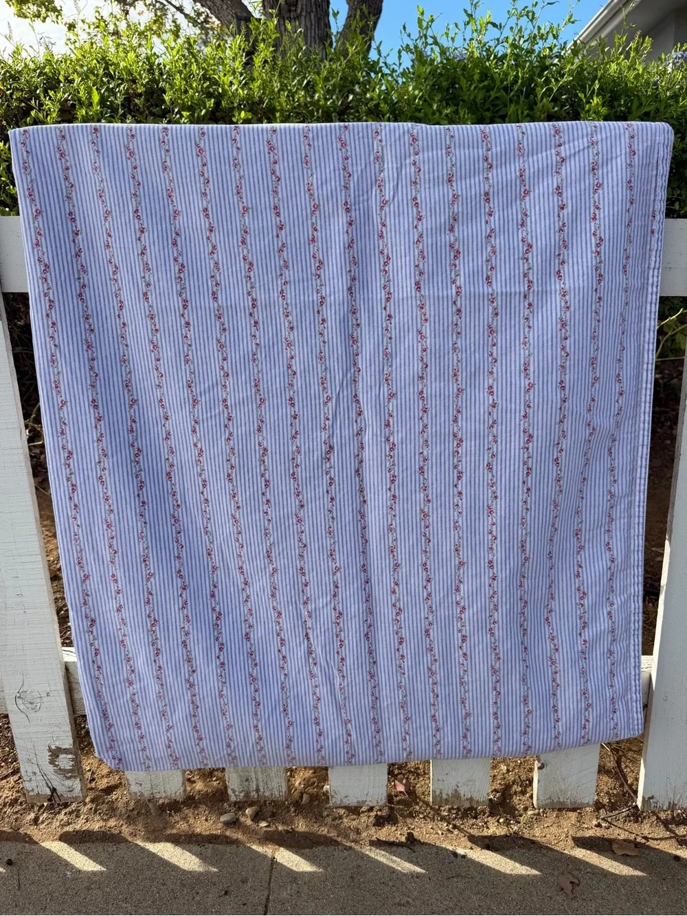 VTG Treasures Rachel Ashwell 3-Piece Sheet Set Ticking Stripe Trailing Rose READ